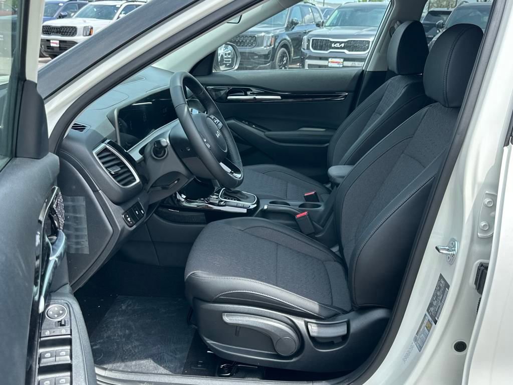New 2025 Kia Seltos S image 9
