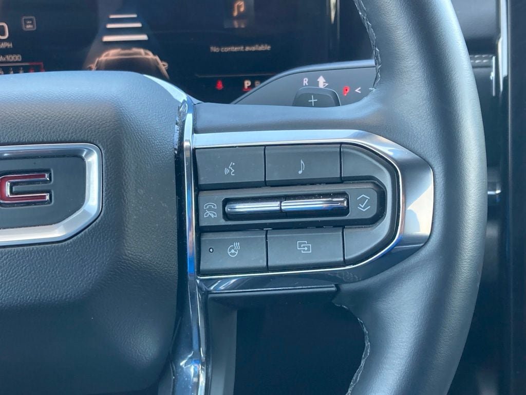 Used 2026 GMC Terrain Elevation w/ Elevation Premium Package FWD image 17
