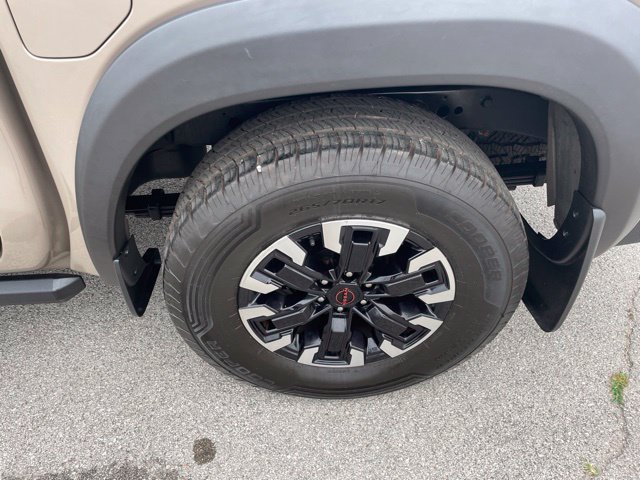 Used 2022 Nissan Frontier Pro-X RWD image 18