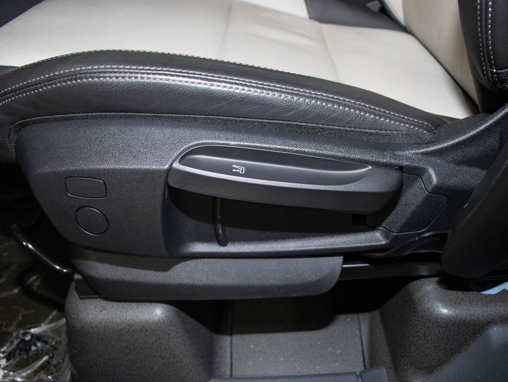 Used 2025 INEOS Grenadier Station Wagon AWD/4WD image 14