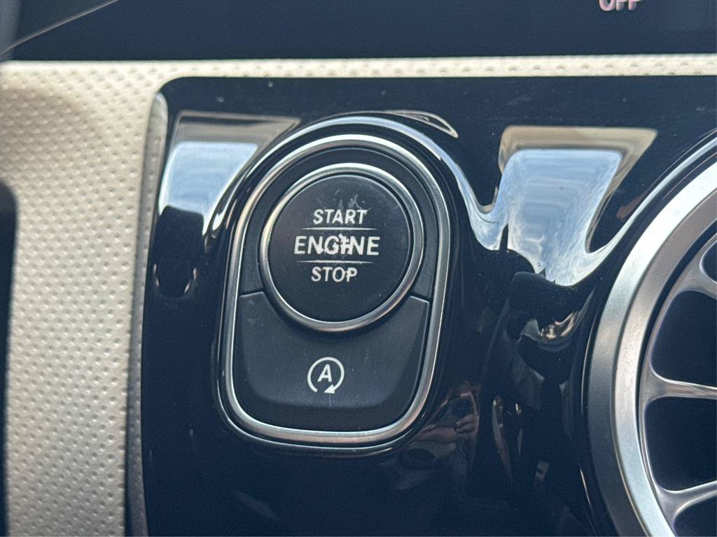 Used 2020 Mercedes-Benz CLA 250 image 23
