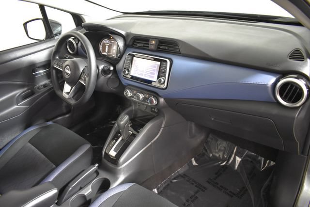 Used 2025 Nissan Versa SV w/ Trunk Package FWD image 32