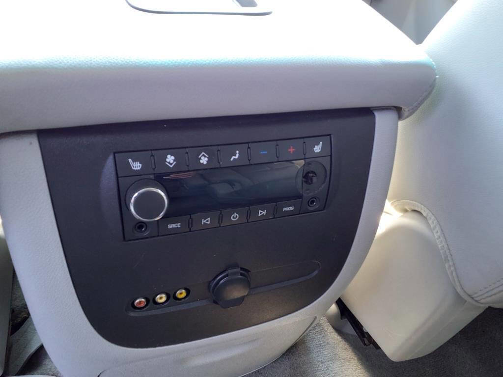 Used 2014 Chevrolet Tahoe LT AWD/4WD image 8