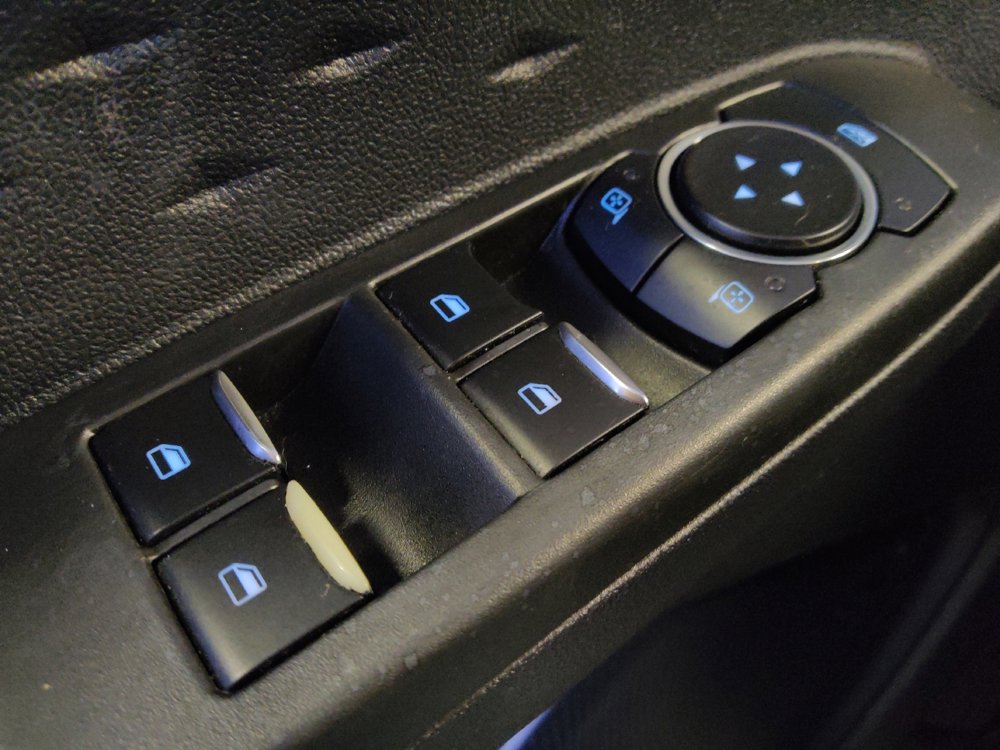 Used 2020 Ford Escape S image 27