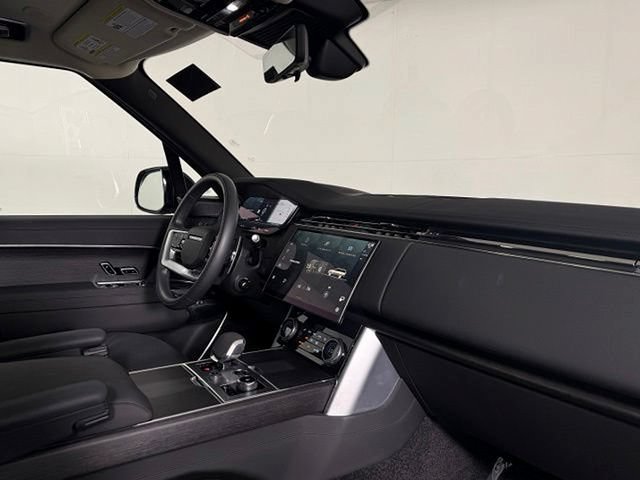 Used 2023 Land Rover Range Rover First Edition AWD/4WD image 21