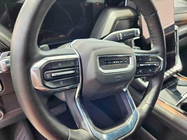 Used 2025 GMC Yukon Denali AWD/4WD image 23