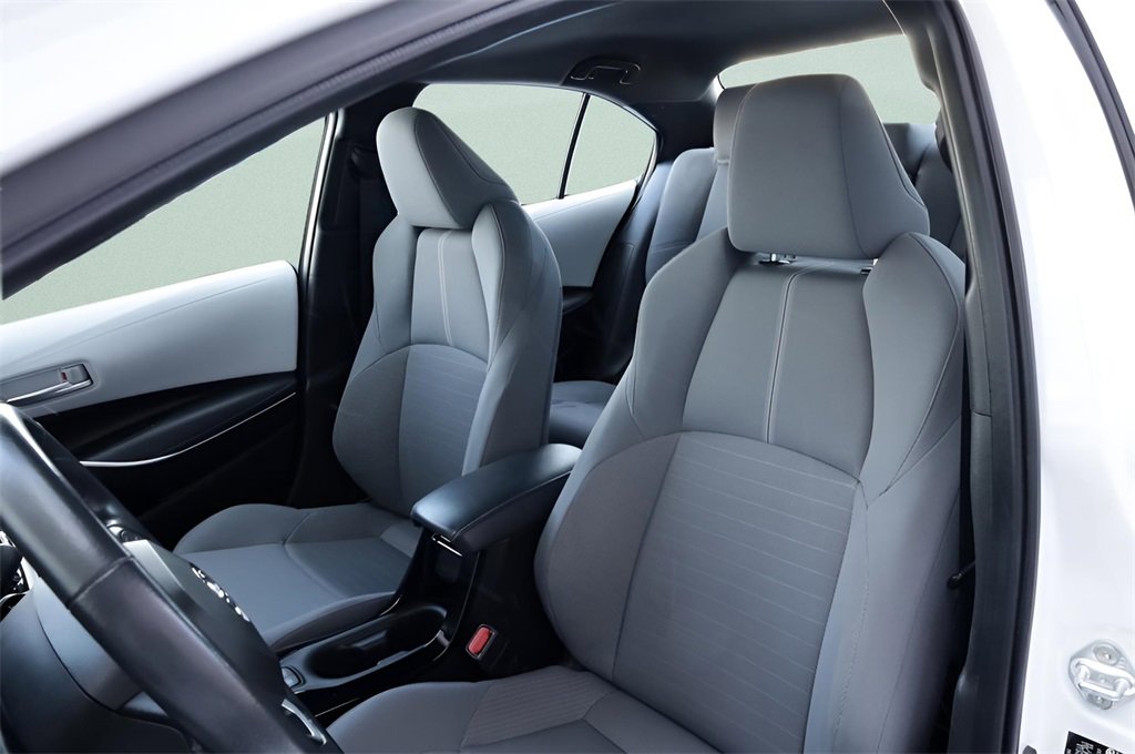 Certified 2022 Toyota Corolla SE w/ Carpet Mat Package (TMS) image 19