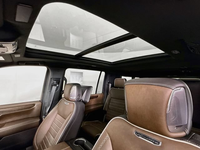 Used 2025 GMC Yukon XL Denali Ultimate AWD/4WD image 24