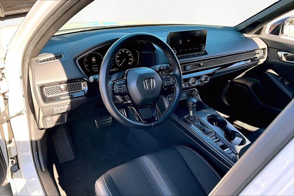 Used 2025 Honda Civic Sport image 14