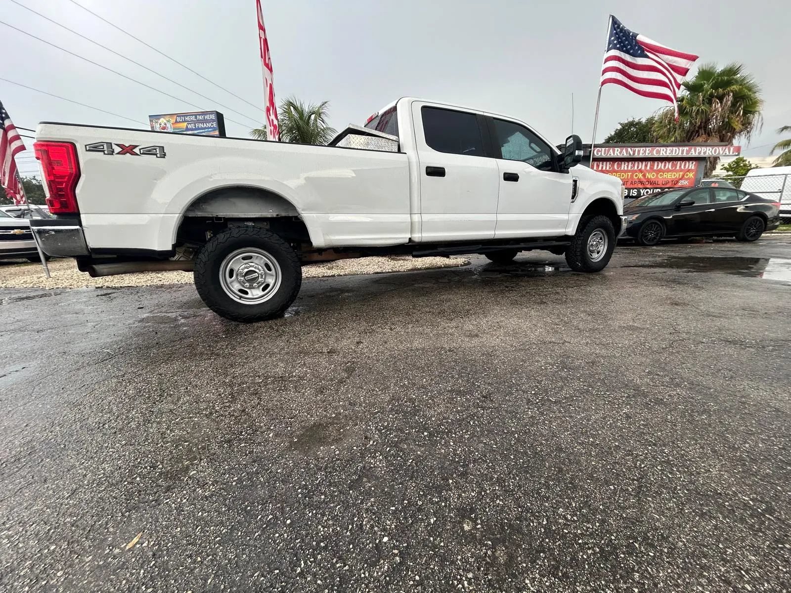 Used 2019 Ford F250 XL w/ Power Equipment Group AWD/4WD image 4