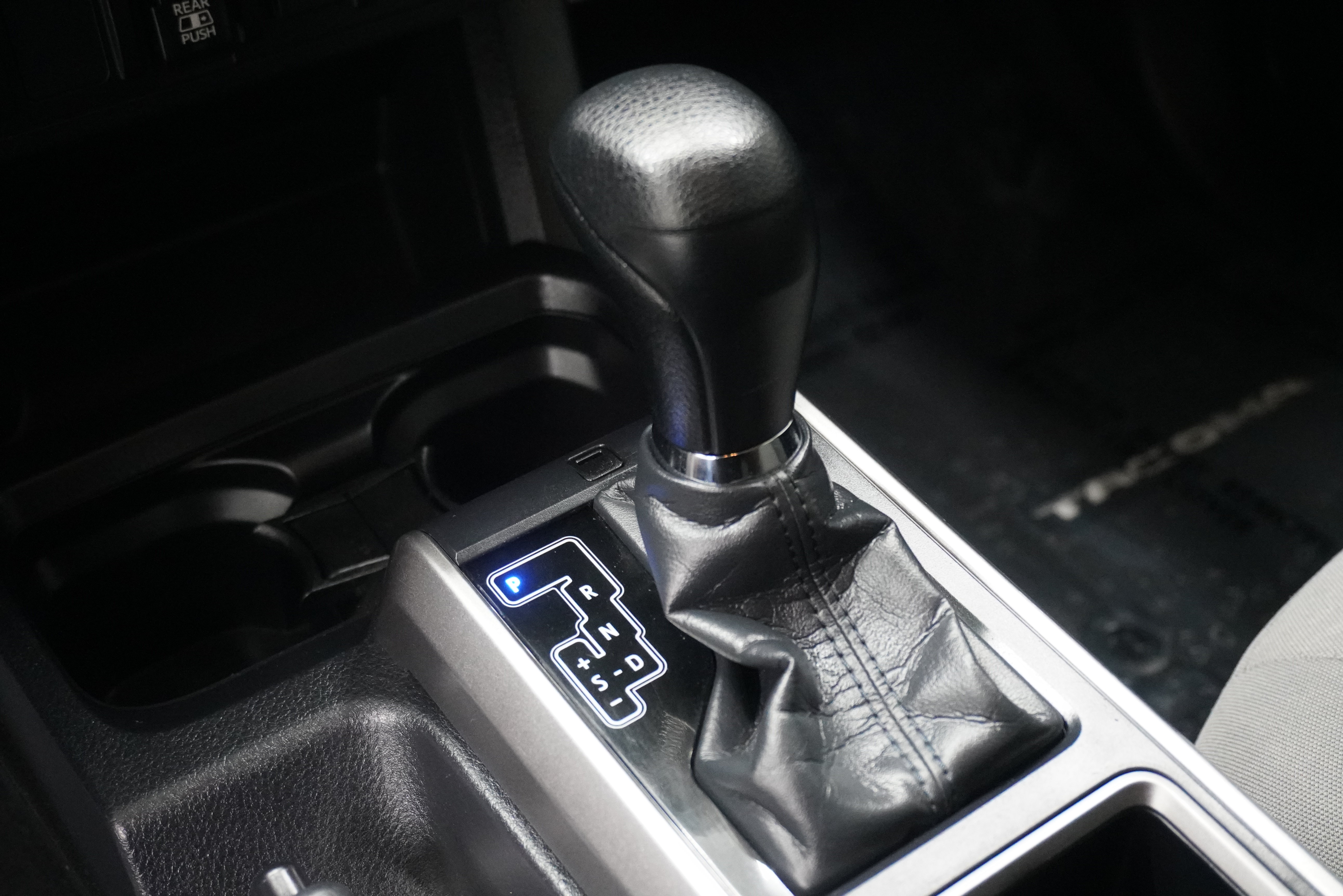 Used 2020 Toyota Tacoma SR5 RWD image 20