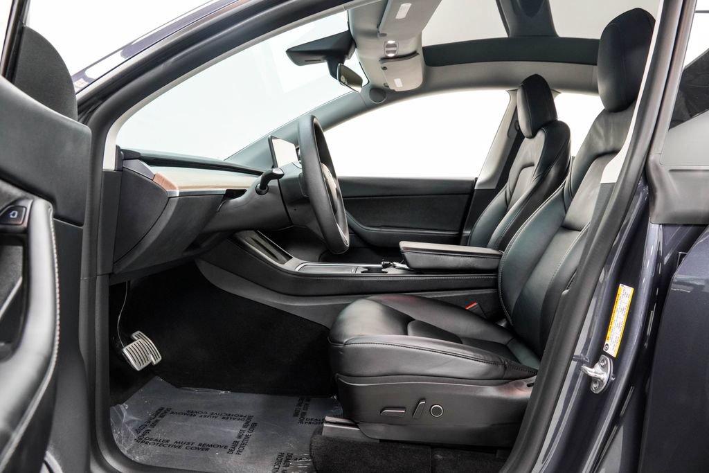Used 2022 Tesla Model Y Performance AWD/4WD image 9