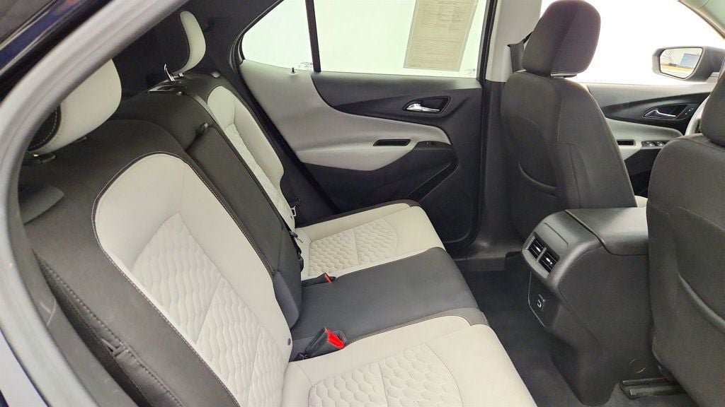 Used 2020 Chevrolet Equinox LS w/ LS Convenience Package FWD image 20