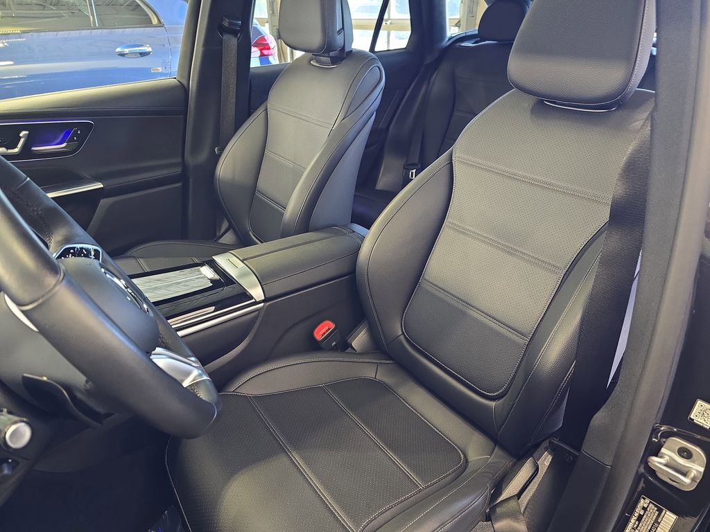 Used 2023 Mercedes-Benz GLC 300 4MATIC image 15