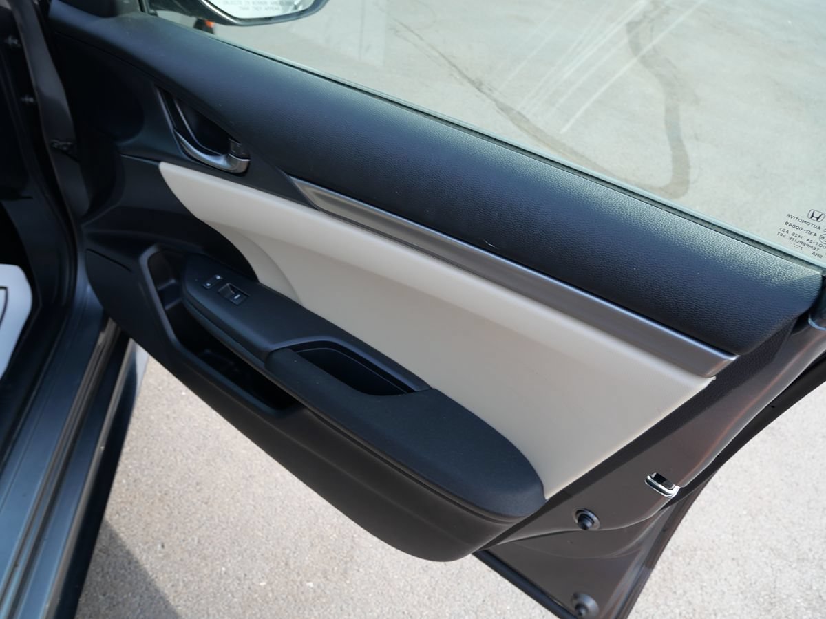Used 2018 Honda Civic Sport image 29
