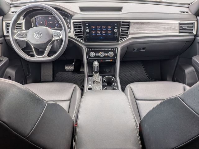 Certified 2023 Volkswagen Atlas Cross Sport SE w/ Panoramic Sunroof Package image 31