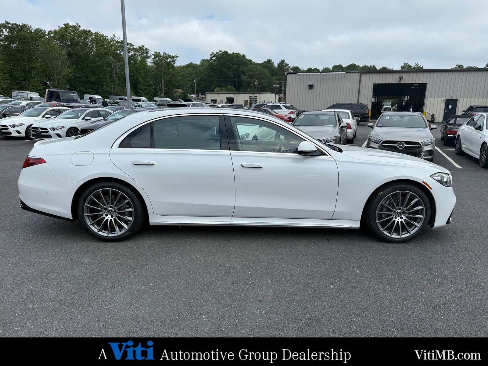 New 2025 Mercedes-Benz S 580 4MATIC Sedan image 9