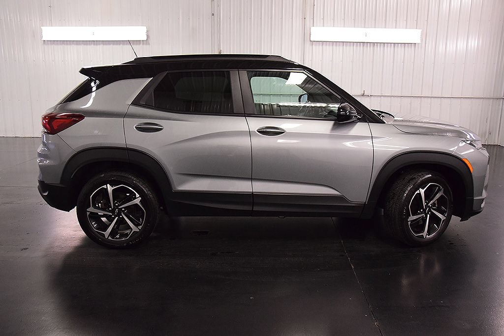 Used 2023 Chevrolet TrailBlazer RS w/ Convenience Package AWD/4WD image 8