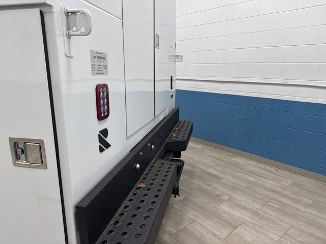 New 2025 Ford F350 XL w/ XL Chrome Package image 27