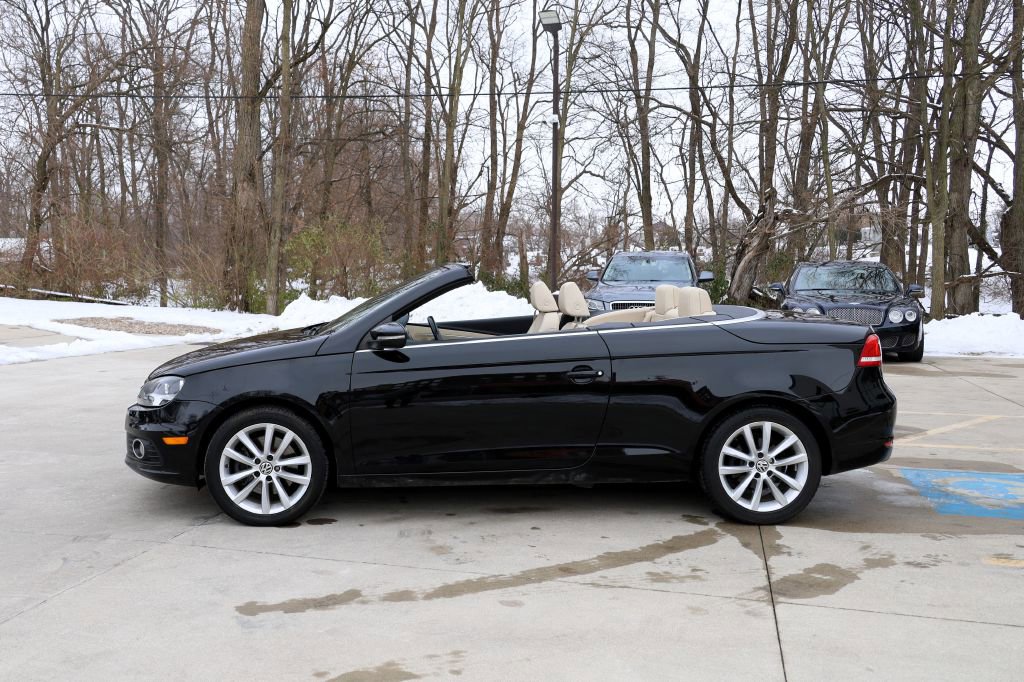 Used 2012 Volkswagen Eos Komfort FWD image 4