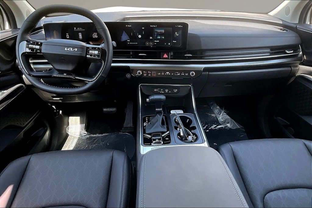 New 2027 Kia Carnival EX FWD image 5