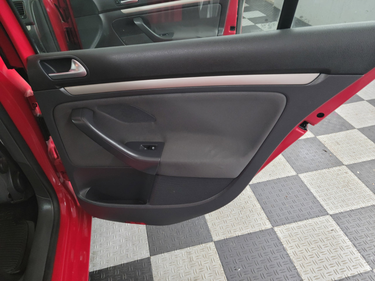 Used 2009 Volkswagen Rabbit S image 22