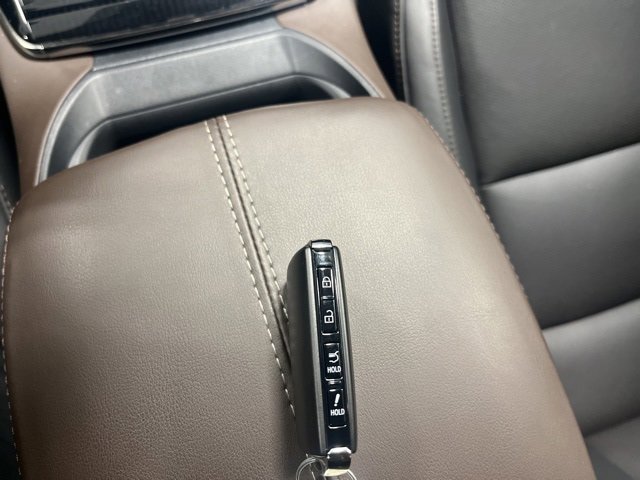 Used 2025 MAZDA CX-30 AWD 2.5 S w/ Premium Package image 21