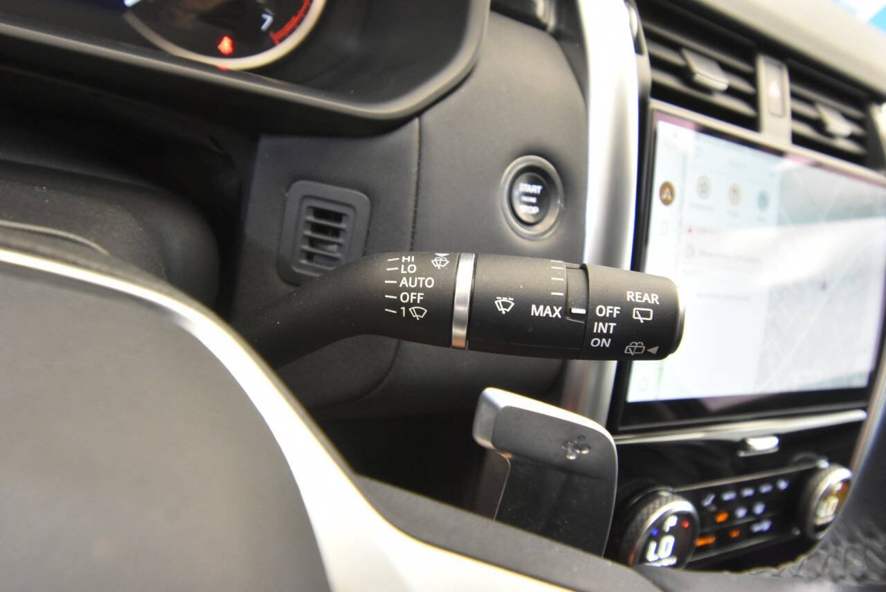 Used 2023 Land Rover Discovery S AWD/4WD image 30