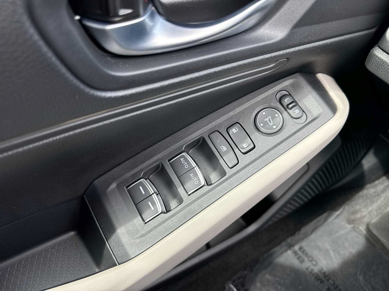 Certified 2025 Honda Accord LX image 15