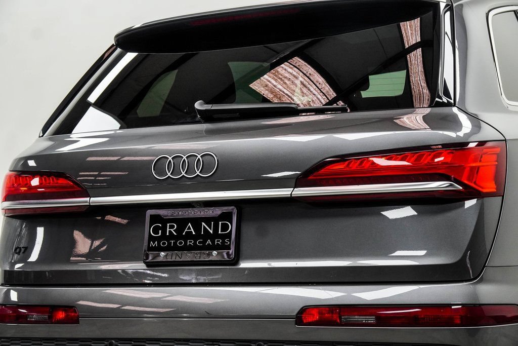 Used 2025 Audi Q7 3.0T Premium Plus AWD/4WD image 14
