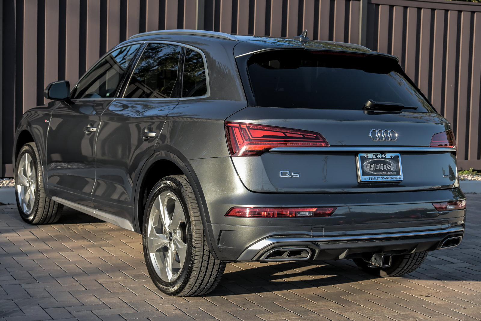 Used 2022 Audi Q5 2.0T Premium Plus w/ Premium Plus Package AWD/4WD image 10