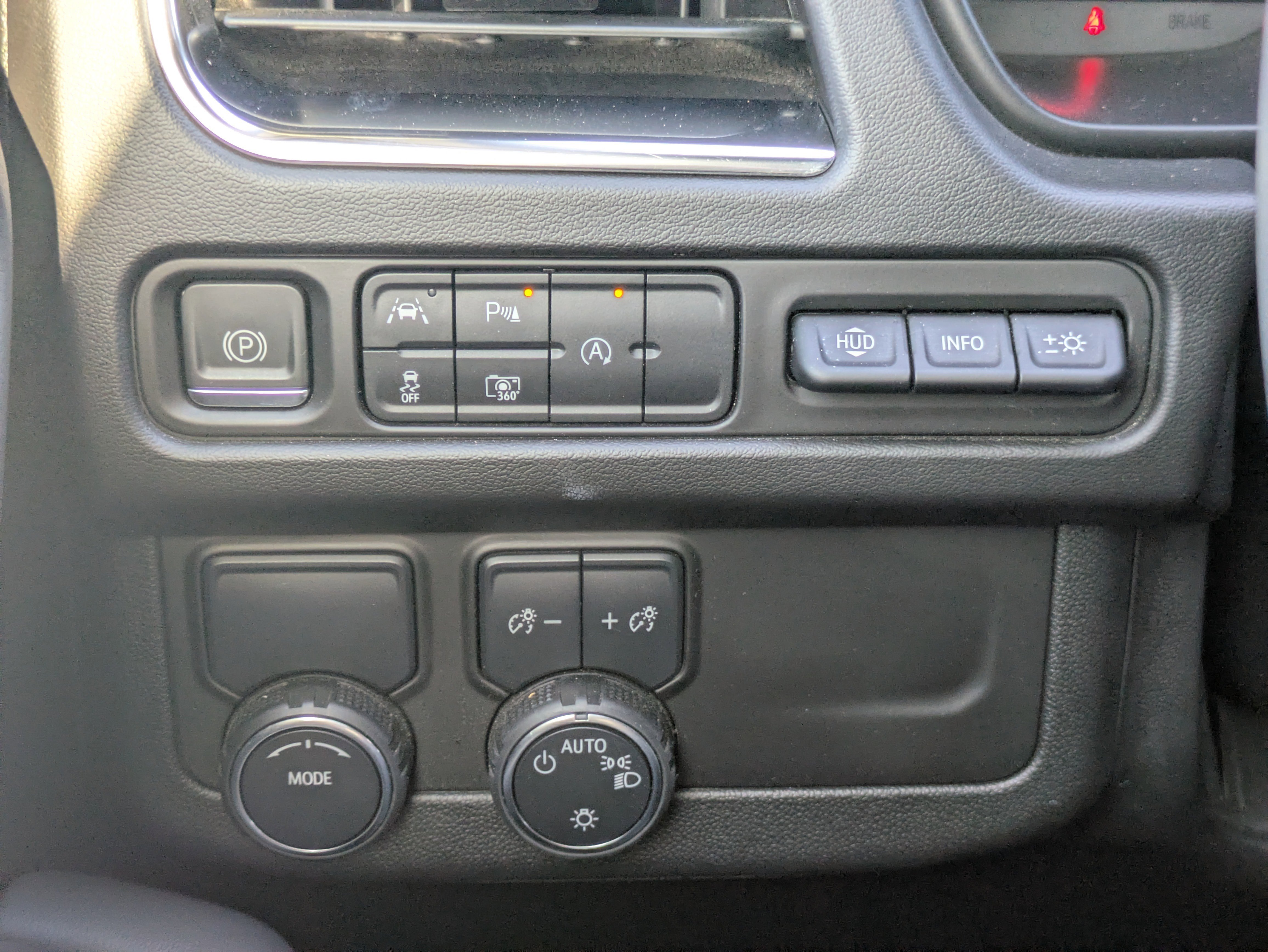 Used 2024 Chevrolet Tahoe High Country w/ Premium Package 2 image 18