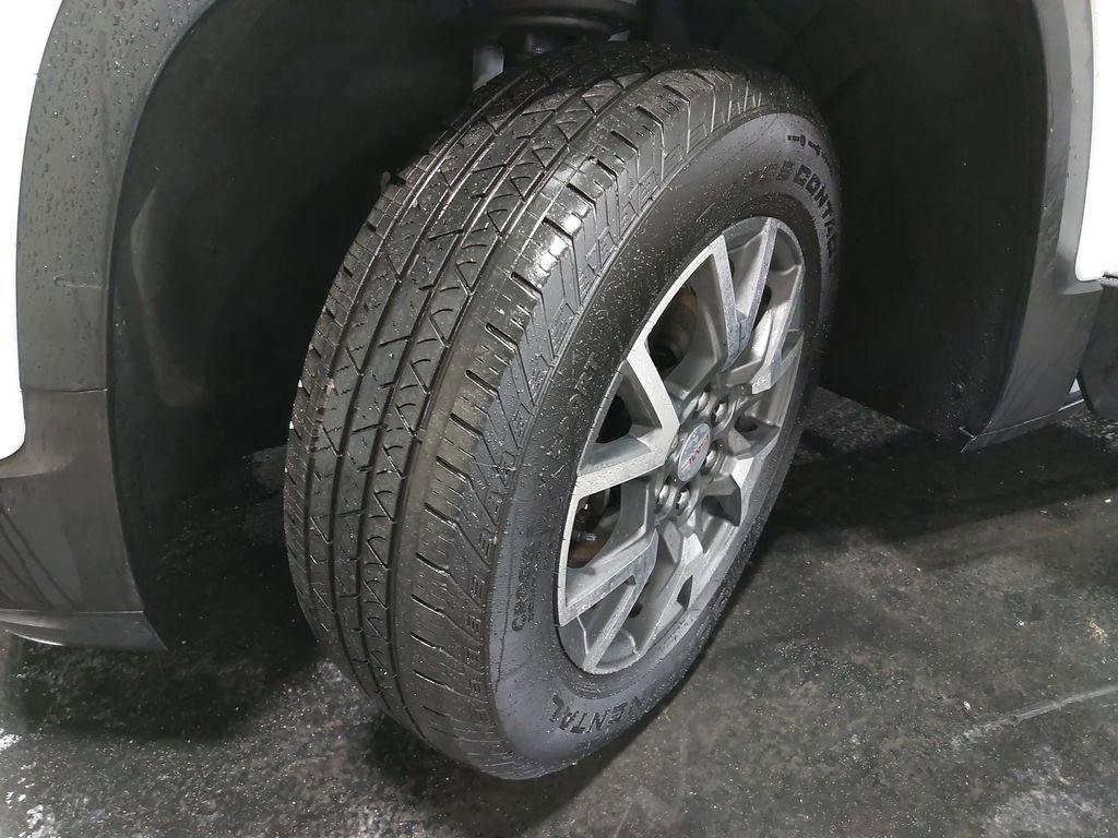 Used 2023 GMC Acadia SLE w/ Driver Convenience Package image 34