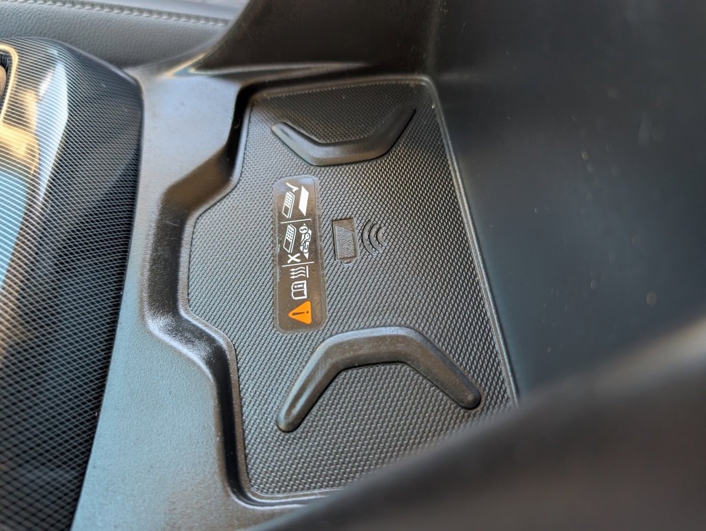 Used 2020 Chevrolet Colorado Z71 image 30