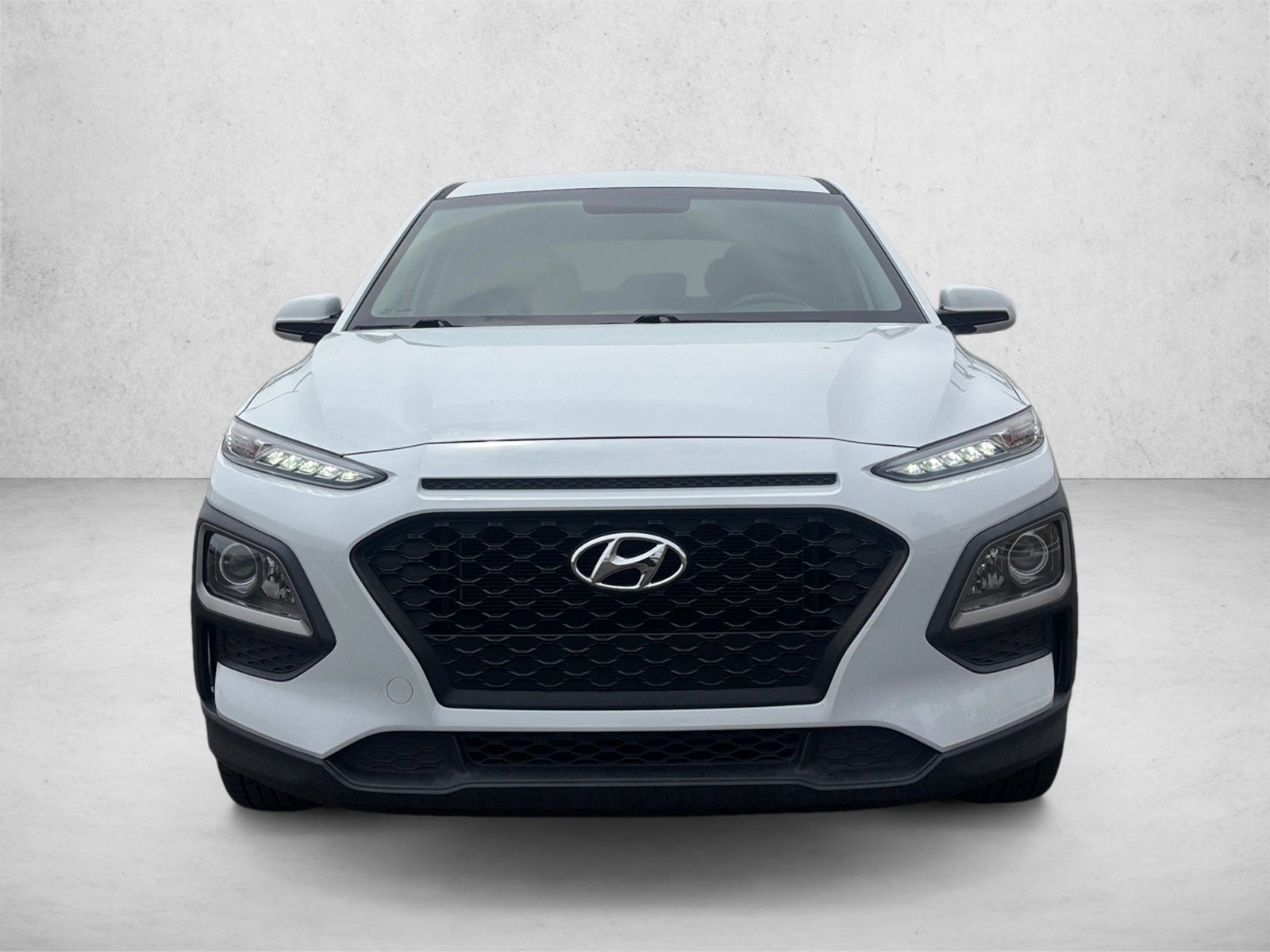 Used 2018 Hyundai Kona SE FWD image 2