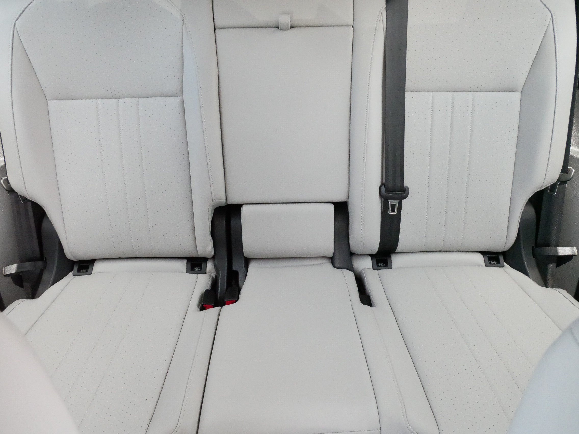 Certified 2023 Volkswagen Tiguan SE AWD/4WD image 13