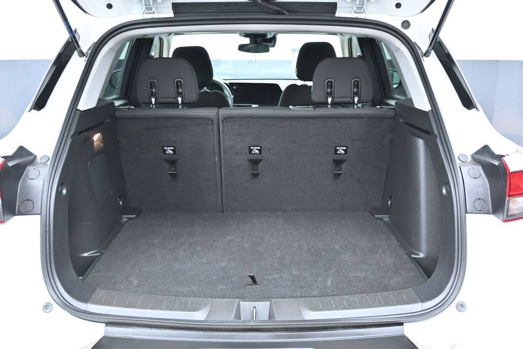 Used 2025 Chevrolet TrailBlazer LT AWD/4WD image 20