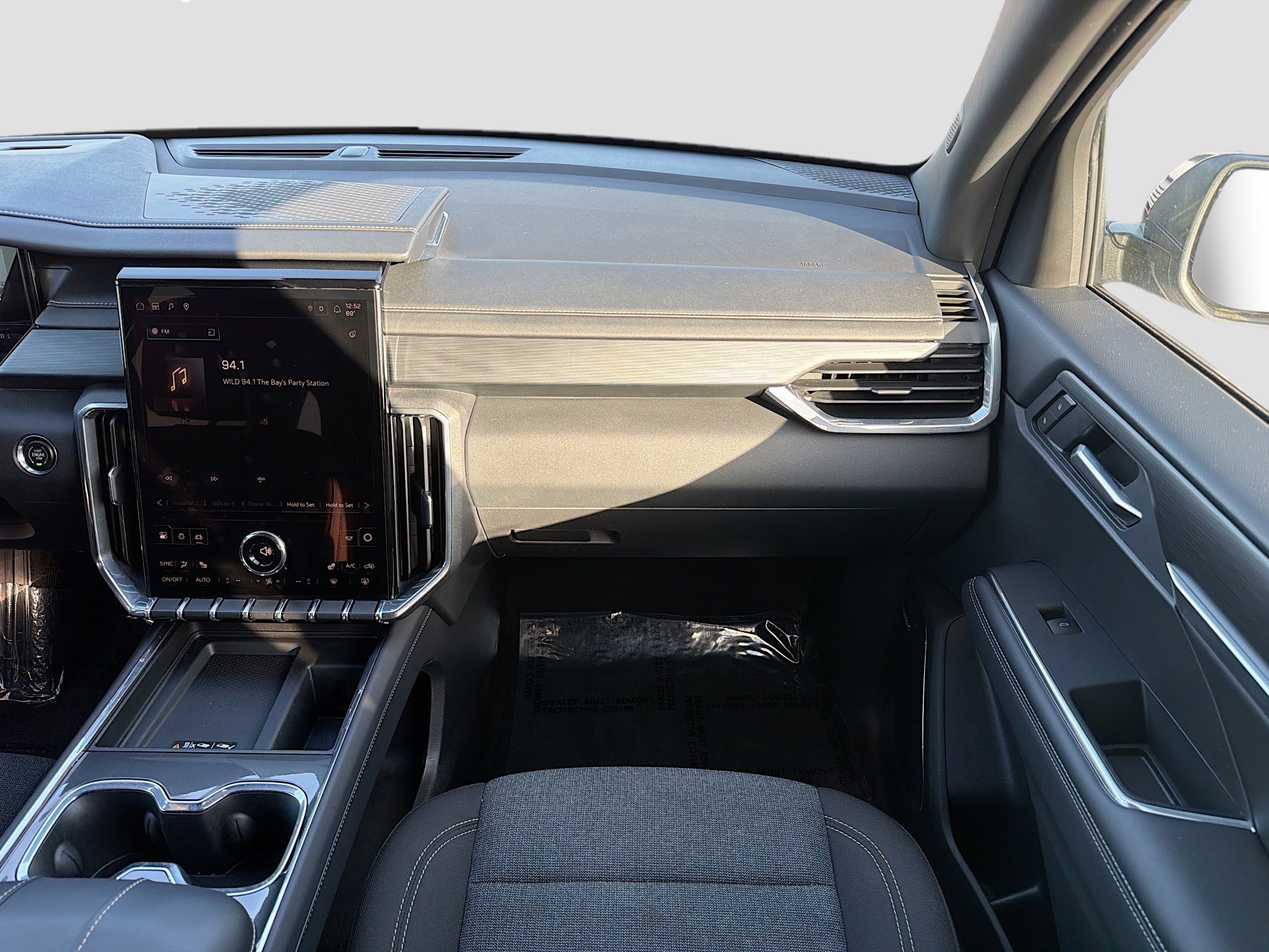 Used 2025 GMC Acadia Elevation FWD image 18