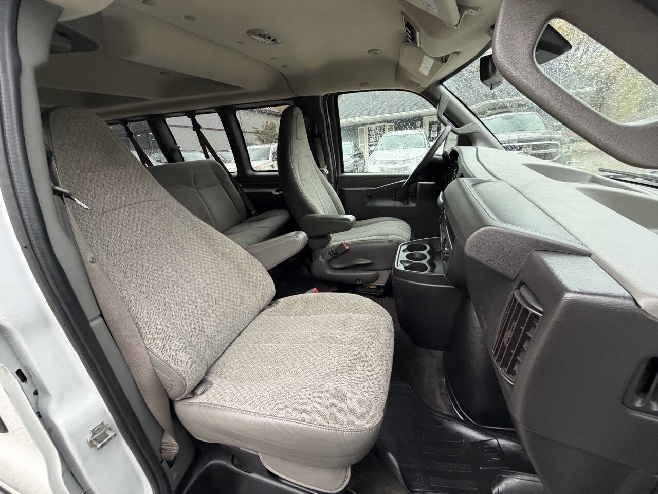 Used 2019 Chevrolet Express 3500 LT w/ LT Preferred Equipment Group image 20