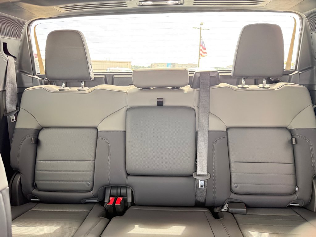 New 2025 GMC Hummer EV 2X w/ LPO, Dark Essentials Package AWD/4WD image 46