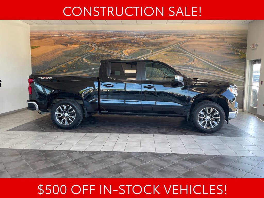 Used 2024 Chevrolet Silverado 1500 LT AWD/4WD image 4