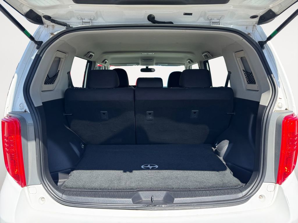 Used 2008 Scion xB FWD image 5