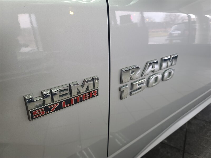 Used 2016 RAM 1500 Classic SLT w/ SLT Plus D←cor Group AWD/4WD image 25