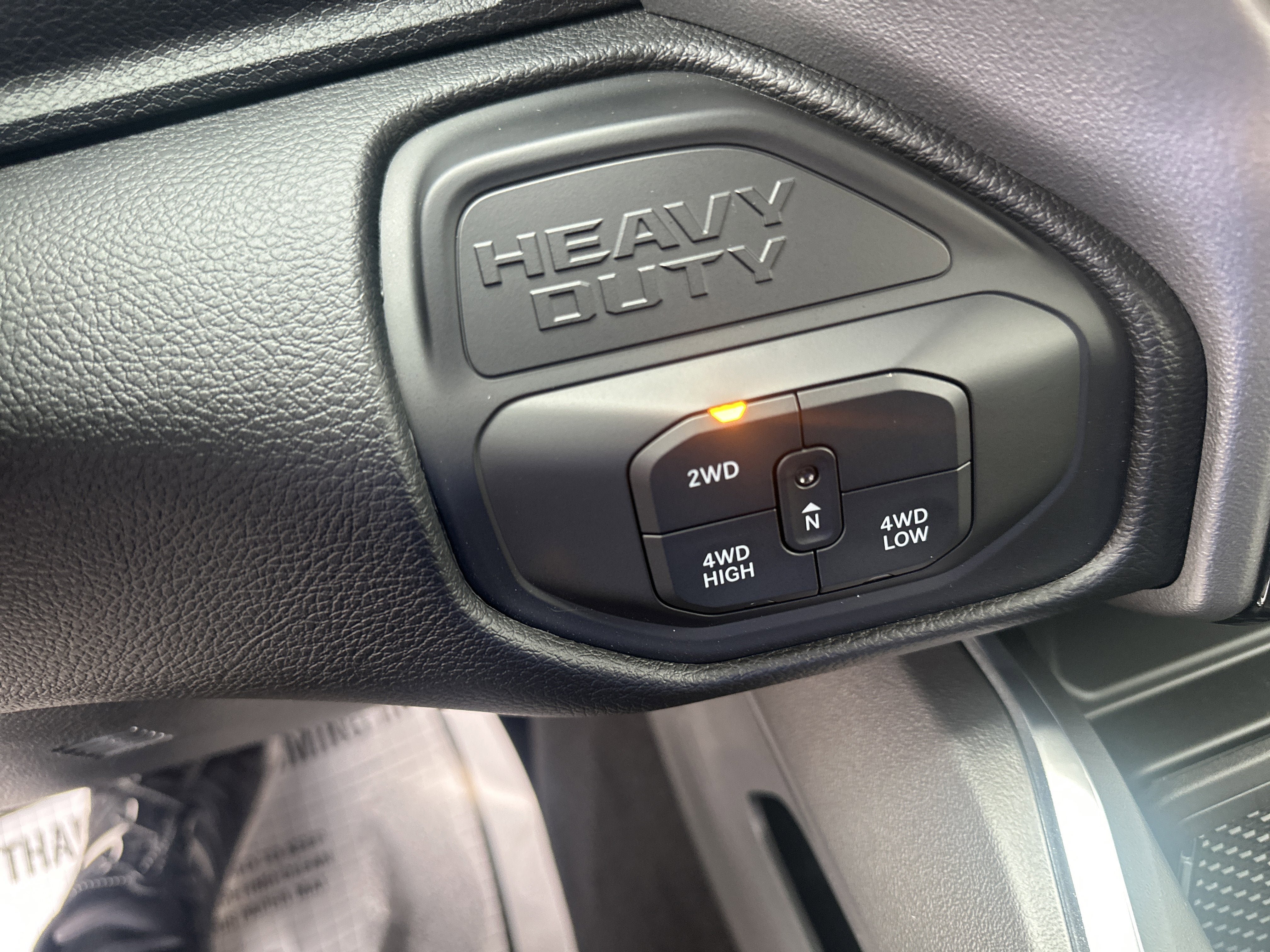 New 2026 RAM 2500 Laramie AWD/4WD image 33