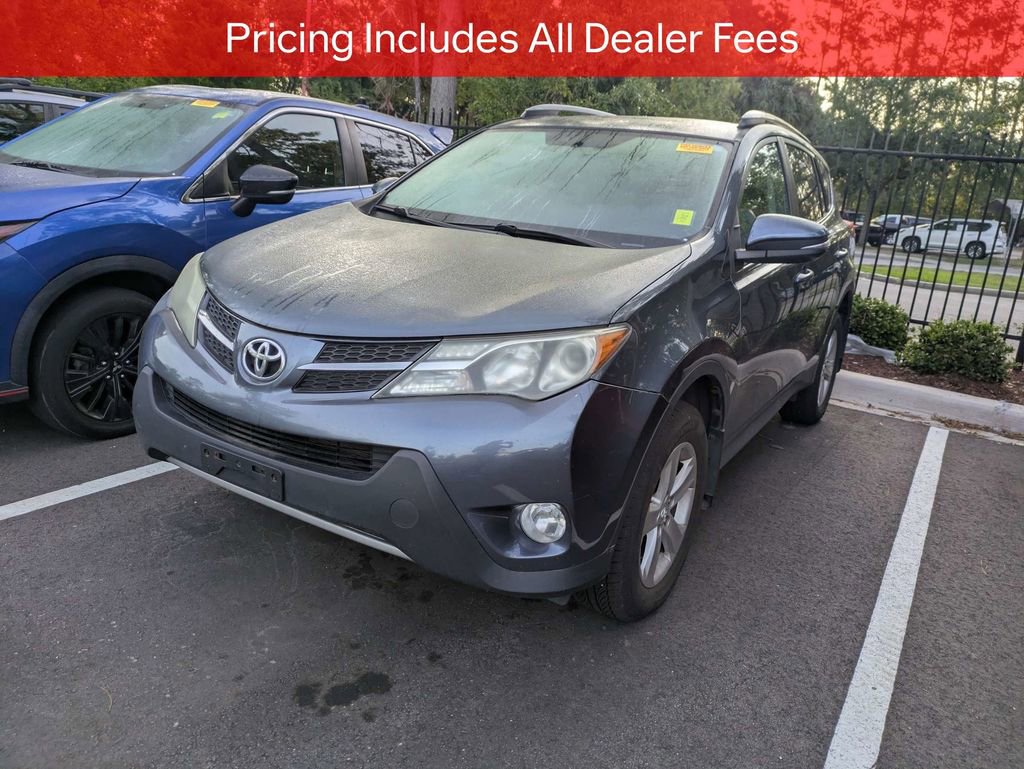 Used 2014 Toyota RAV4 XLE AWD/4WD image 4