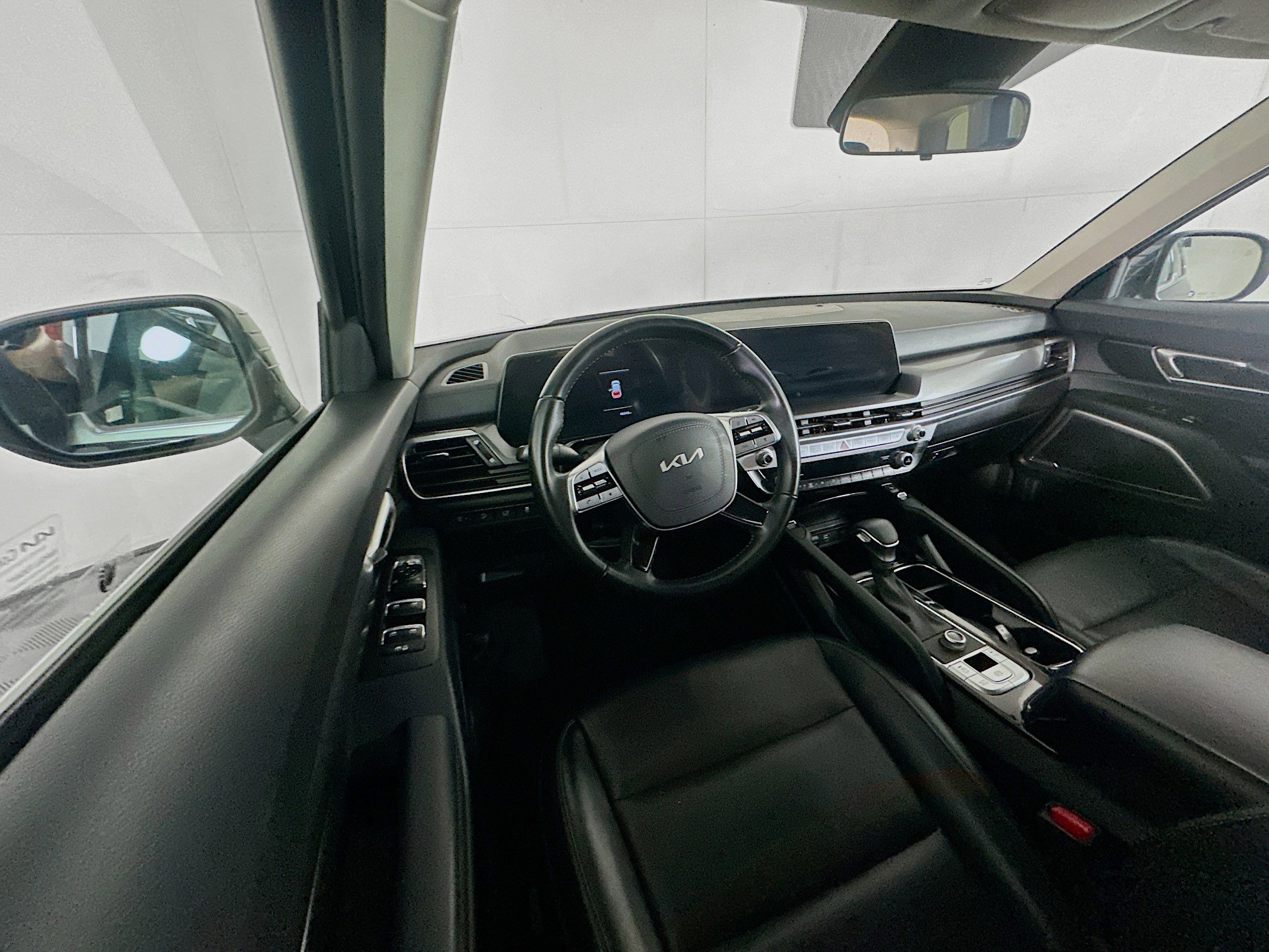 Used 2025 Kia Telluride S image 18