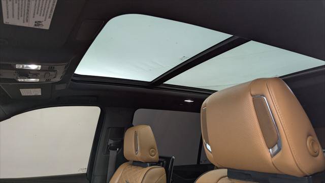 Used 2022 Cadillac Escalade ESV Premium Luxury AWD/4WD image 31