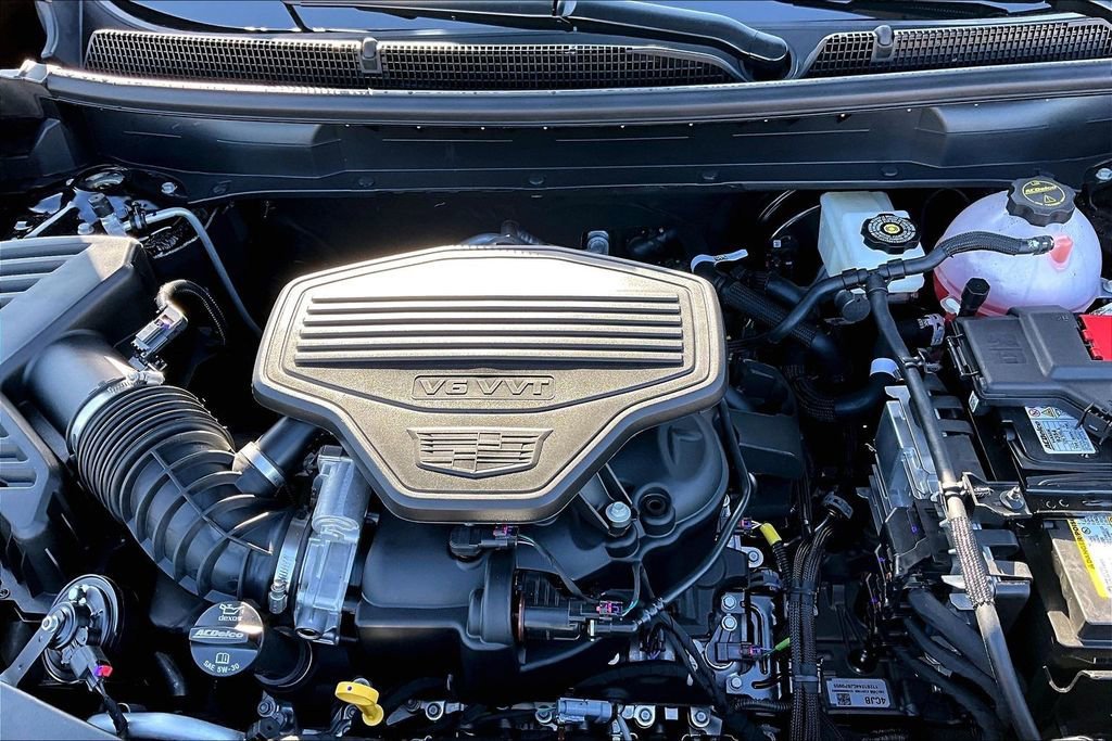 New 2026 Cadillac XT5 Sportv w/ LPO, Floor Liner Package AWD/4WD image 11