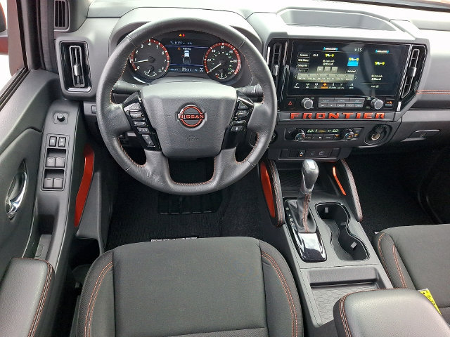 Used 2025 Nissan Frontier PRO-4X w/ Interior Protection Package AWD/4WD image 11