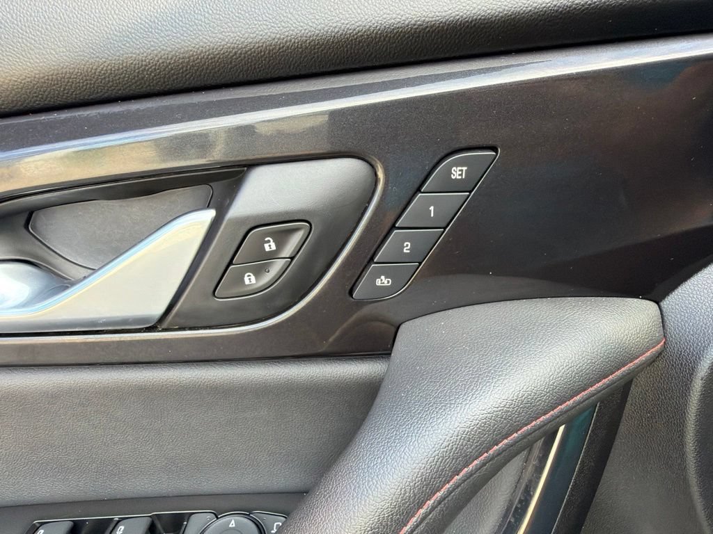 Used 2019 Chevrolet Blazer RS FWD image 37